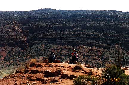 Munch and Tepo waiting for Dad near Delicate Arch vista point